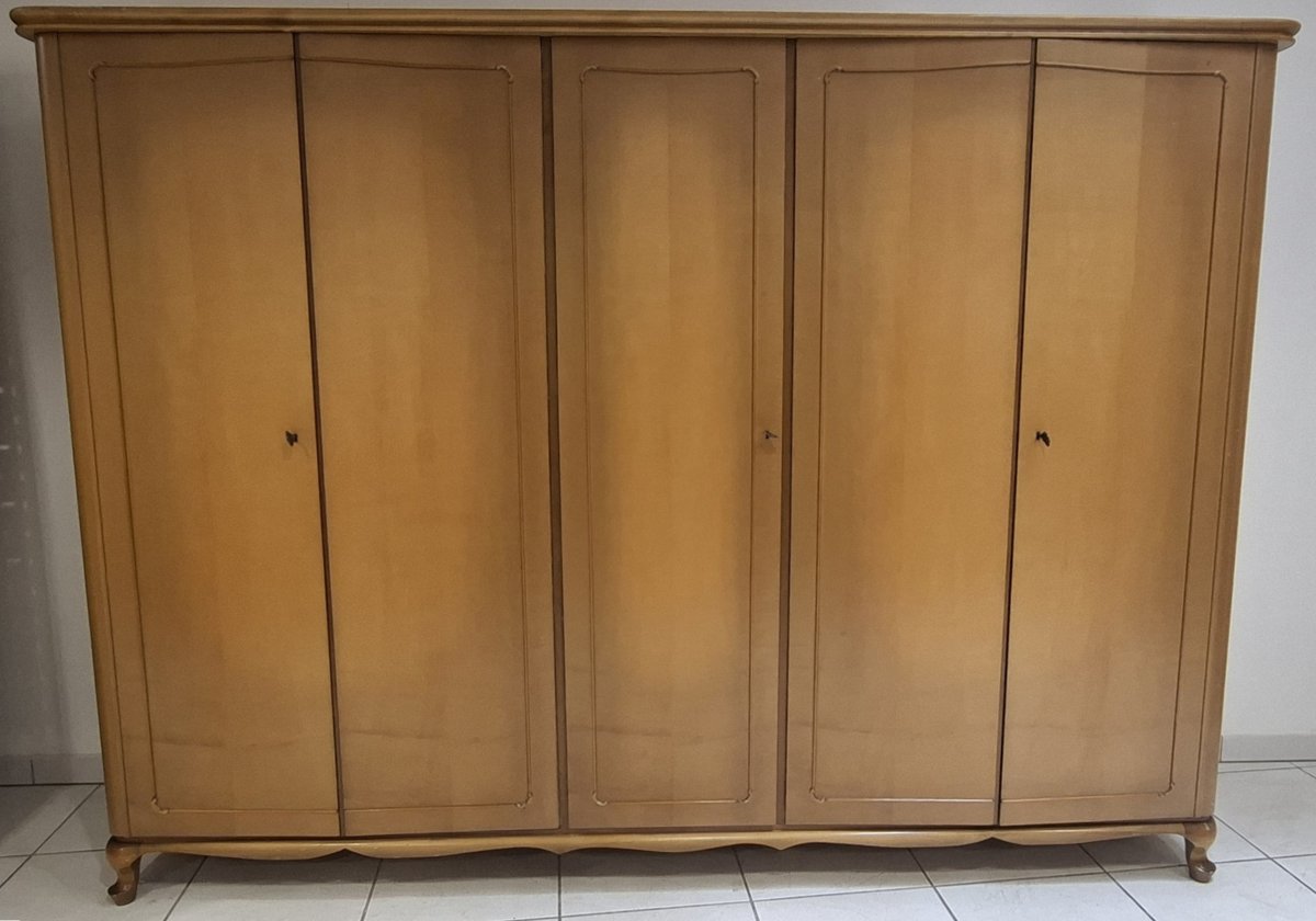 Kleiderschrank - groß